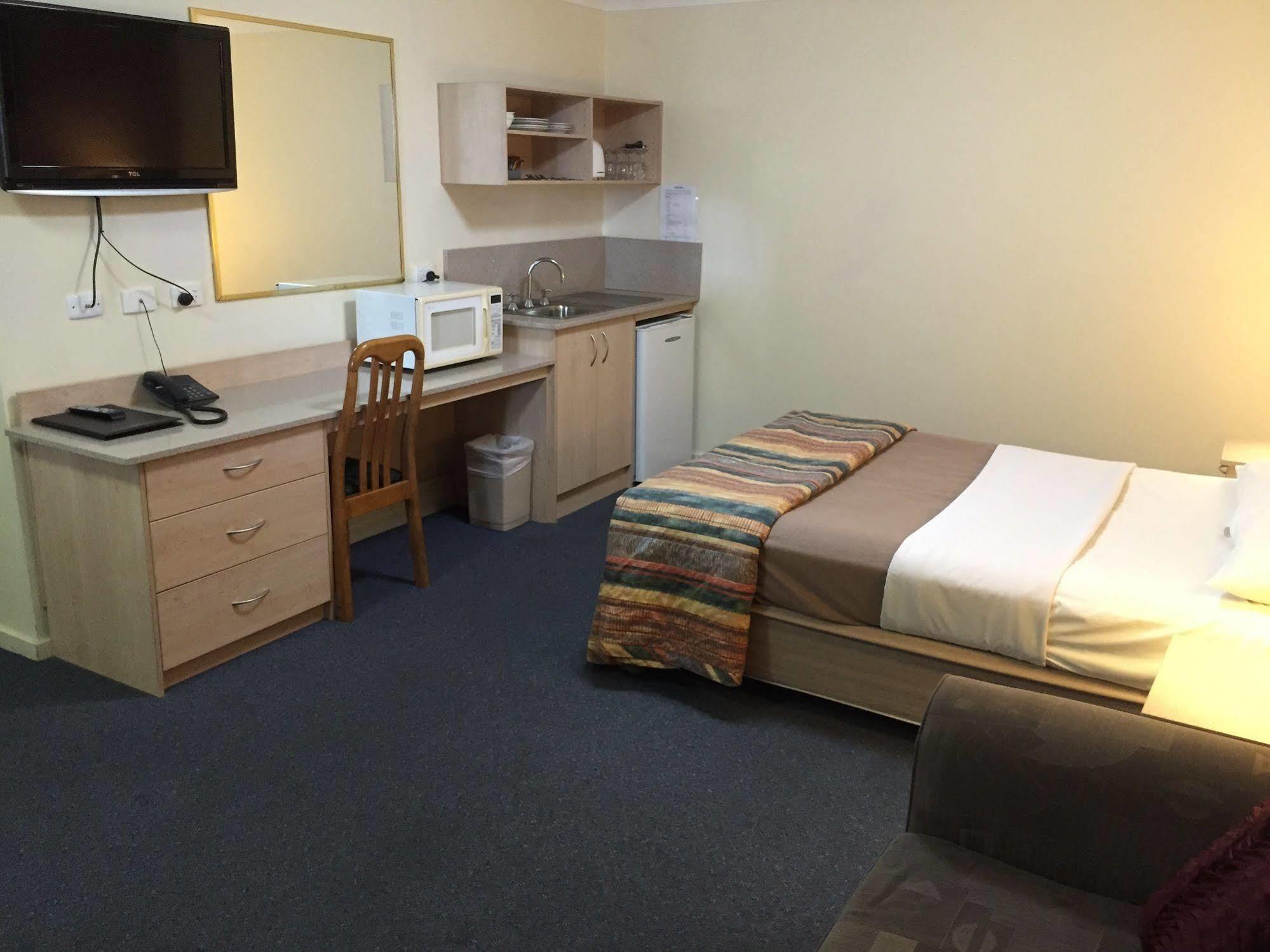 Golf Links Motel Тамворт Екстер'єр фото